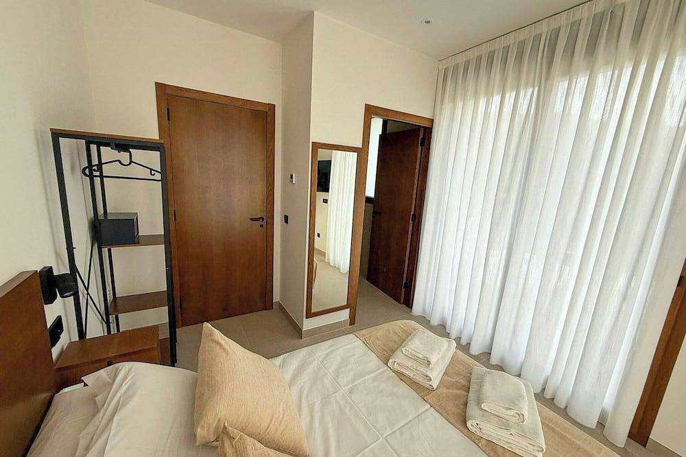 Villa de diseño y piscina climatizada in Montanejos, Provincia de Castellón
