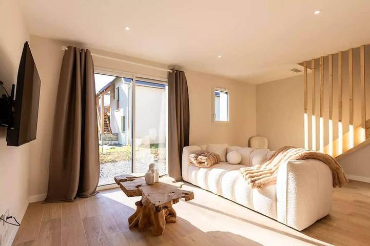 Location de vacances pour 6 personnes, avec jardin, animaux acceptés à Armenteule