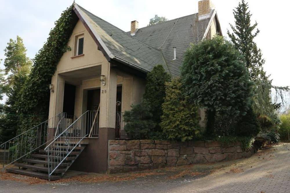 Ganze Wohnung, Mit Pool in Bad Schmiedeberg, Dübener Heide