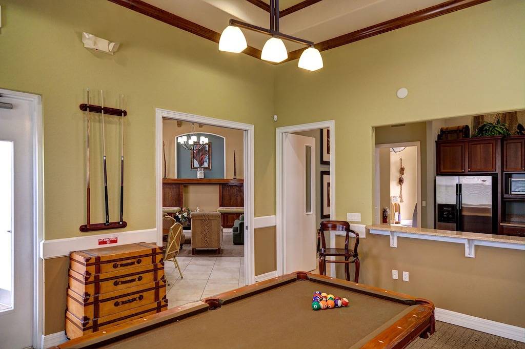 Schönes Stadthaus in der Nähe von Orlandos Themenparks mit privatem Whirlpool und beheiztem Pool in Kissimmee, Osceola County