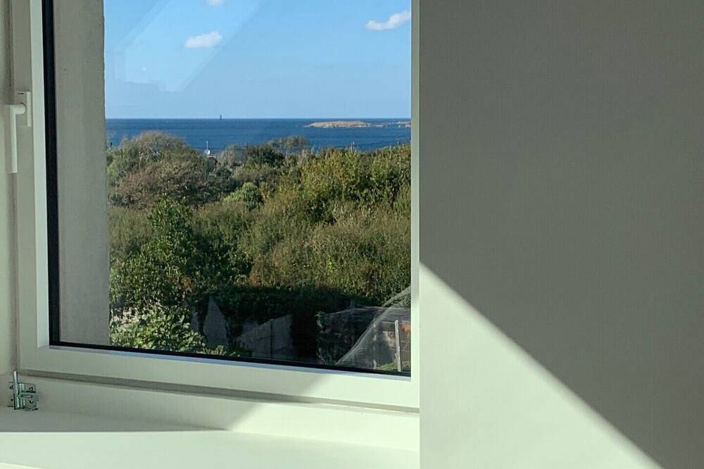 Large house with sea view in Lampaul-Plouarzel, Brest und Umgebung