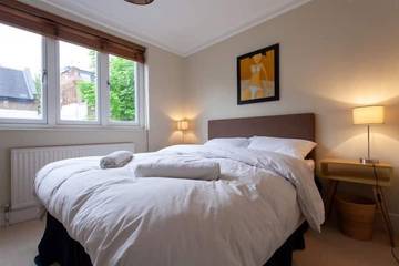 Holiday Rental for 8 People in Hammersmith and Fulham, London, Photo 4