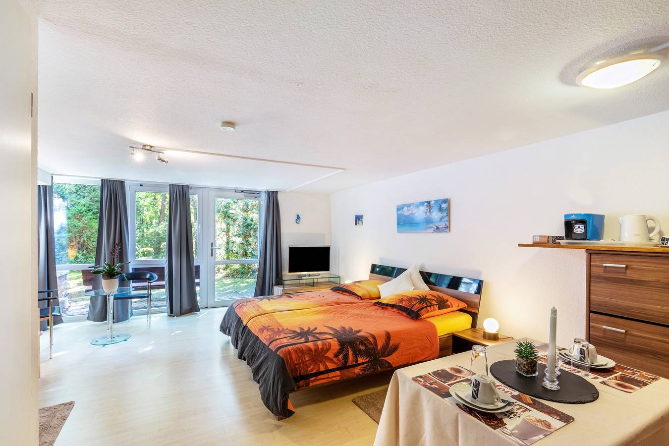 Estudio entero, Estudio 'Spessartruhe' con terraza compartida y Wi-Fi in Linsengericht, Distrito de Main-Kinzig-Kreis