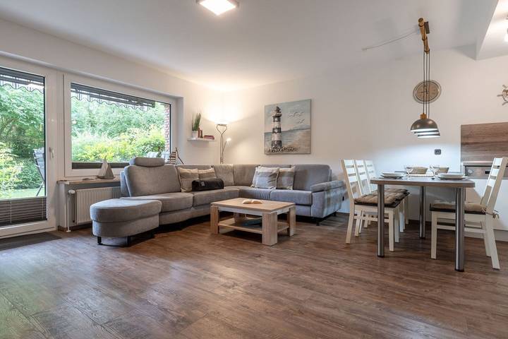 Ferienwohnung für 4 Personen, mit Terrasse und Garten in Büsumer Deichhausen