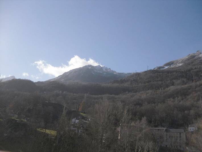Location de vacances pour 4 personnes, avec terrasse ainsi que vue et jardin, animaux acceptés à Luz-Saint-Sauveur - 3