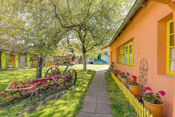 Traditional Child Friendly Homestead Larva in Pozega-Slawonien