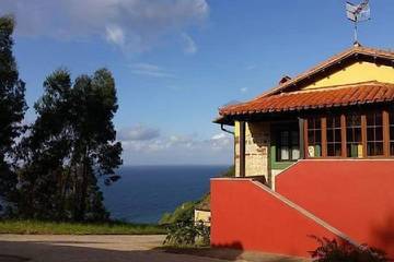 Casa rural para 3 personas, con jardín en La Busta