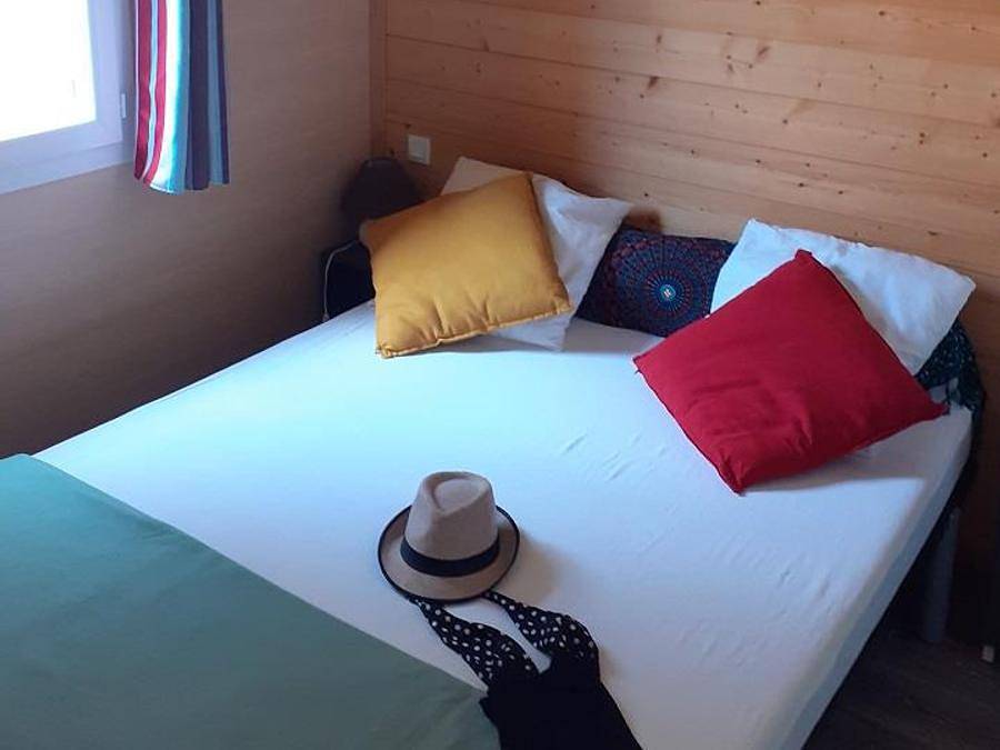 Camping Municipal de Justin - Chalet 4 persons - Chalet Détente 2 bedrooms in Die, Parc naturel régional du Vercors