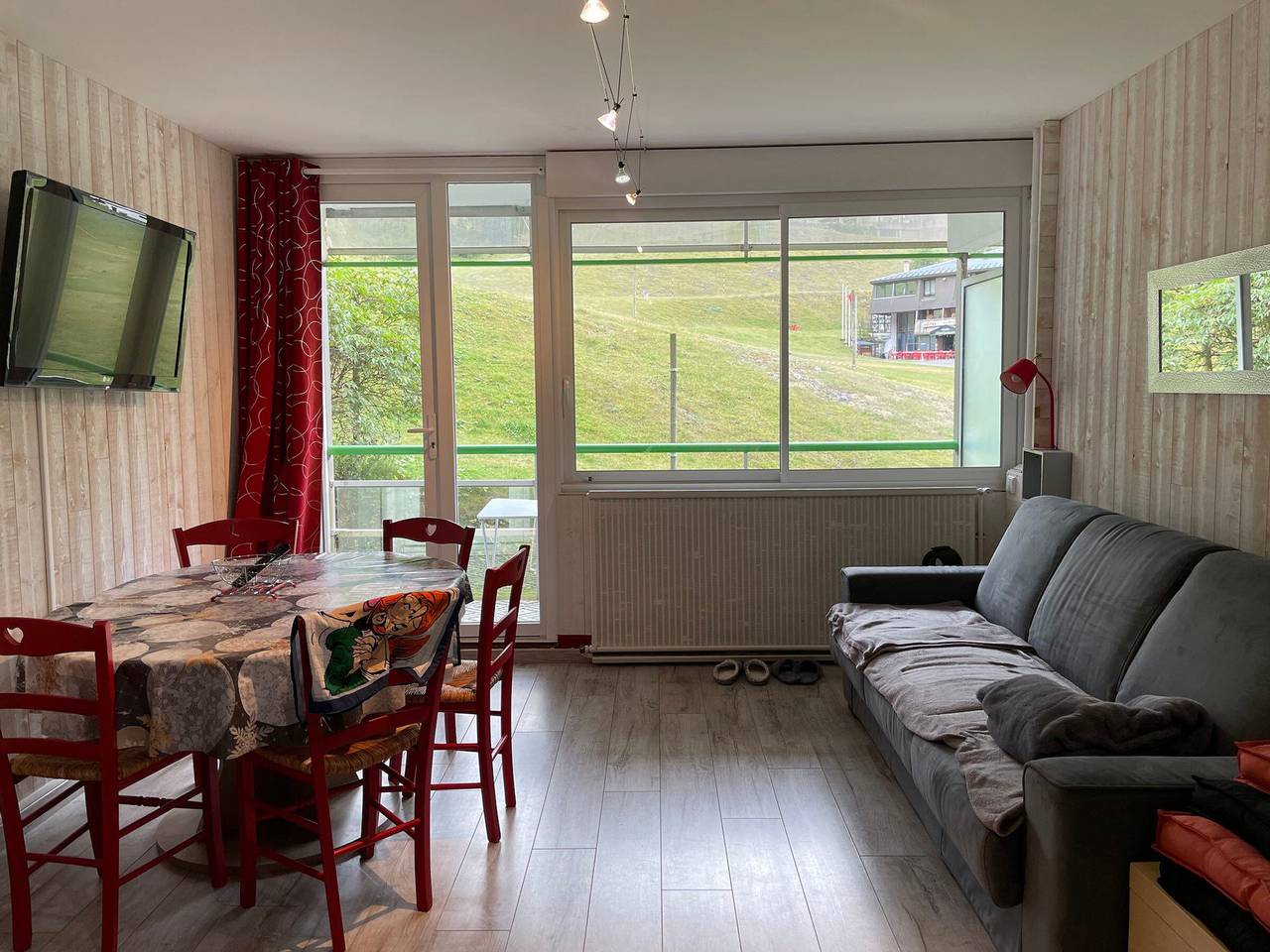 Entire studio, Comfort studio cabin 6 pers, pets allowed, Gourette in Gourette, Eaux-Bonnes