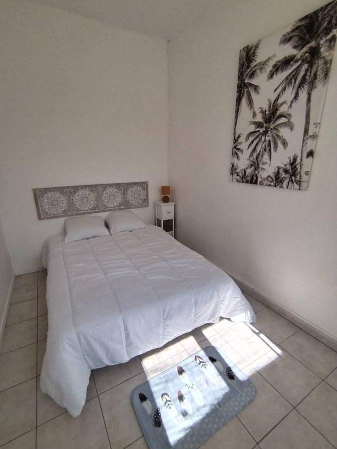 Location de vacances pour 4 personnes, avec jardin à Salles-sur-Mer - 3