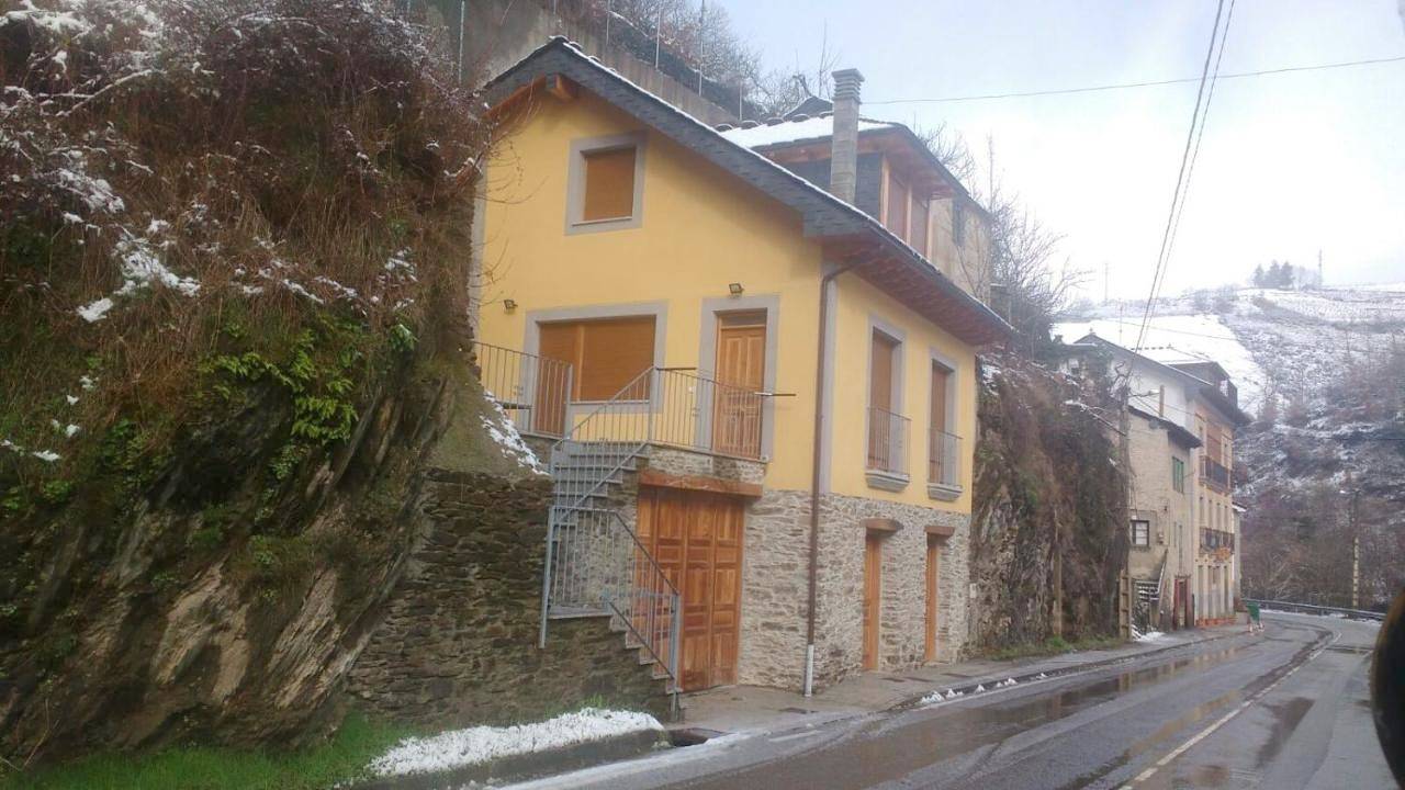 3 Bedroom Chalet in Cangas del Narcea, Cordillera Cantábrica