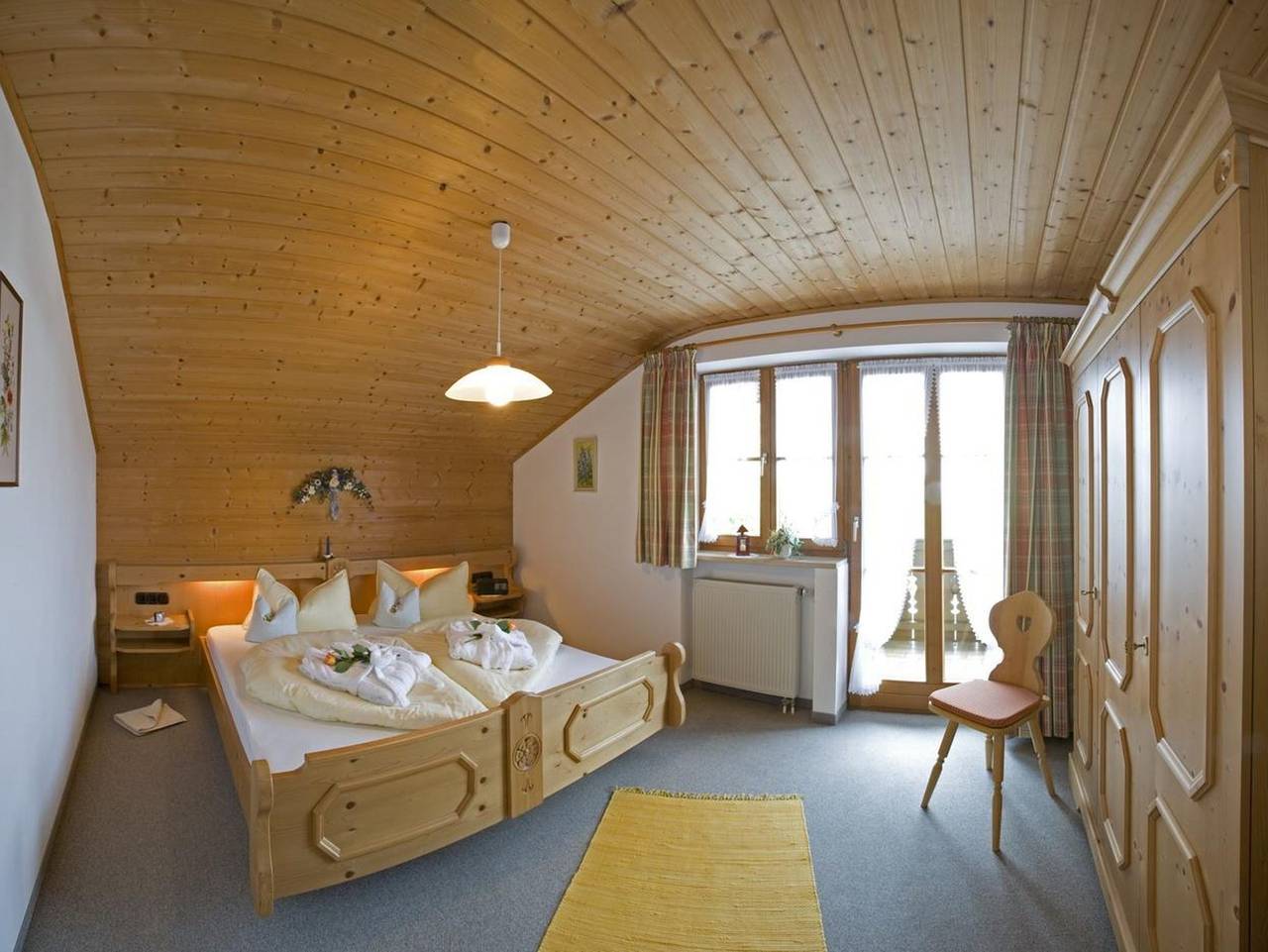 Ganze Ferienwohnung, Gästehaus Grasleiten - Ferienwohnung Staffelsee in Bad Kohlgrub, Bayerische Alpen