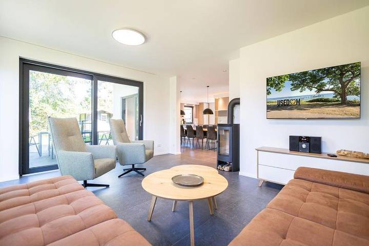 Ferienhaus für 12 Personen, mit Terrasse und Garten