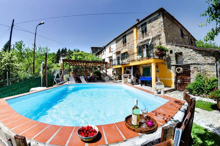 Agriturismo per 5 persone, con Piscina in Provincia di Pistoia