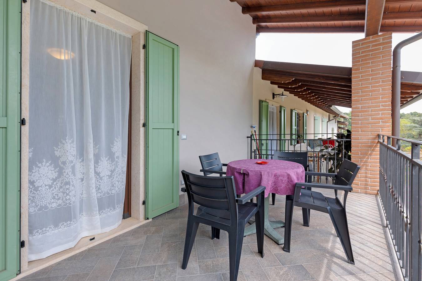 Ganzes Studio, Studio 'La Scarpina Alloggio N 2' mit privater Terrasse, Gemeinschaftsgarten und Klimaanlage in Ponti sul Mincio, Gardasee