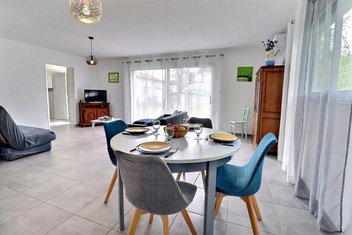 Location de vacances pour 4 personnes, avec terrasse, animaux acceptés à Pradons - 3