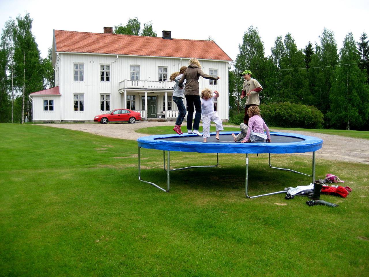 Hus i Sysslebäck ved Letten-sjøen in Letafors, Värmland