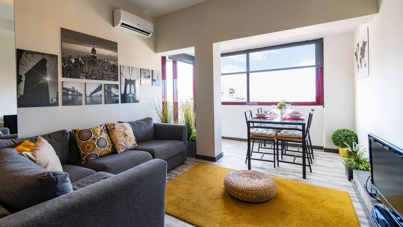 Entire apartment, Abadia Ii by Lovelystay in Santo Ildefonso, Porto