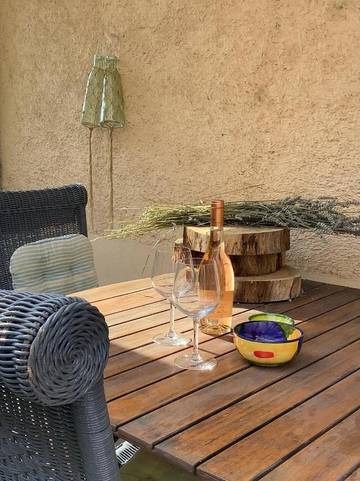 Gîte pour 2 personnes, avec terrasse à Fuveau