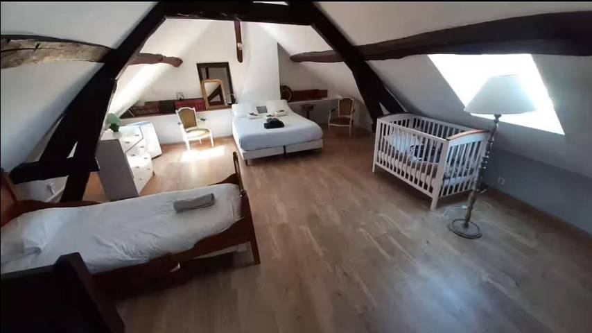 Location de vacances pour 9 personnes, avec terrasse à Marolles-sur-Seine