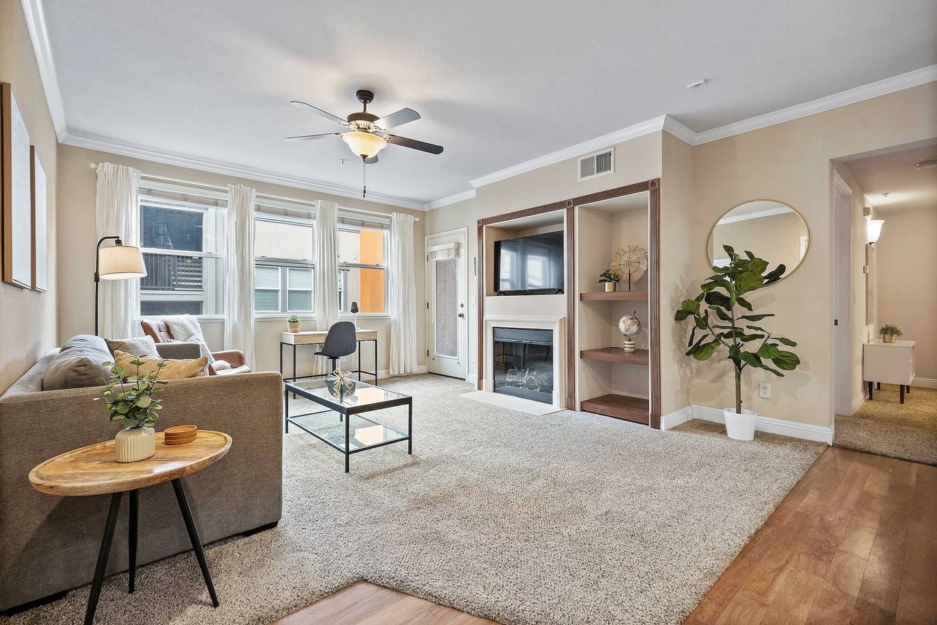 Appartamento intero, Luxury 2Br 2Ba Apartment with Pool, Gym & Theater in Nevada
