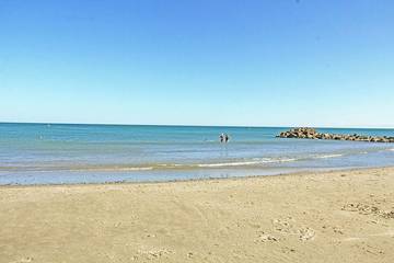 Cottage pour 4 personnes, avec terrasse et piscine dans Plage des Aresquiers