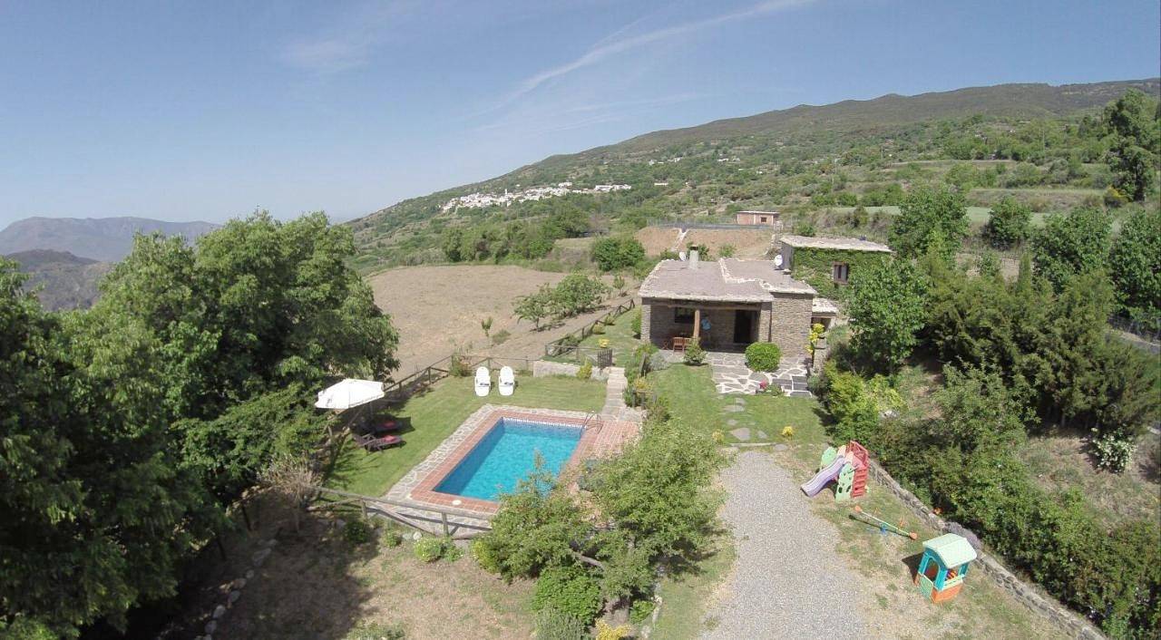 Alpujarra Cortijo Casilla Noguera in Pórtugos, Cordillera Penibética