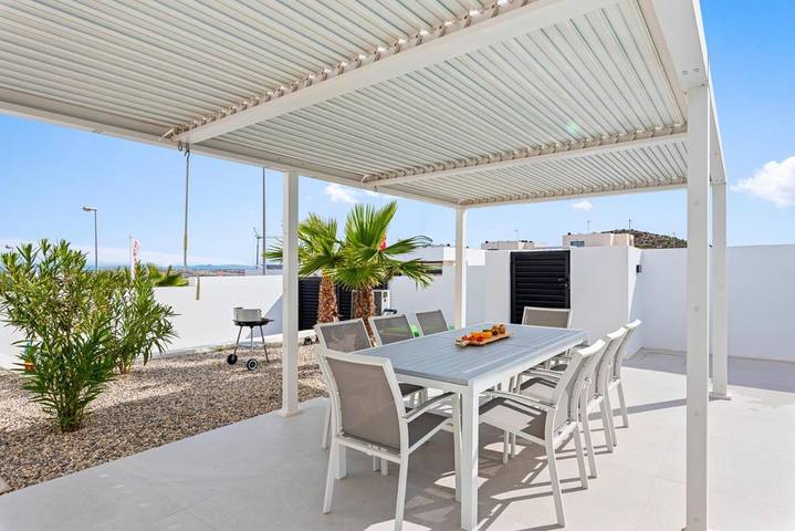 Casa rural para 8 personas, con vistas además de piscina y jardín, Se admiten mascotas en Rojales - 3