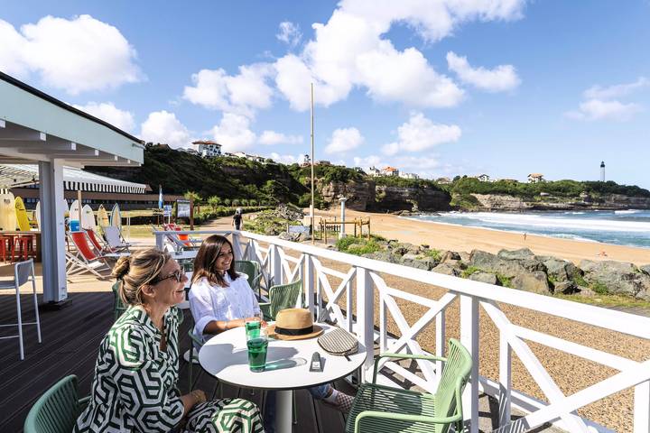 Hôtel pour 2 personnes, avec vue et piscine dans Plage Chambre d'Amour - 4
