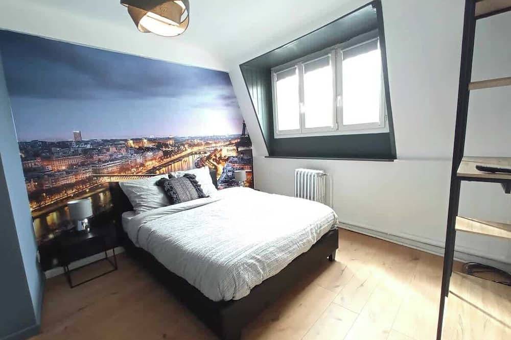 Appartement entier, Spacieux studio \"Paris\" avec baignoire, belle vue in Roubaix, Région de Lille