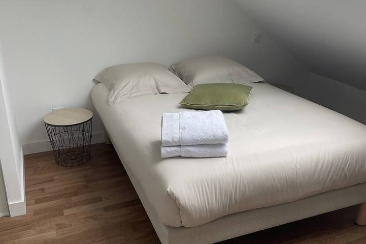 Appartement entier, Appartement proche gare ★ T2 ★ Dernier Etage ★ Bylocly in Lorient, Côte des Mégalithes
