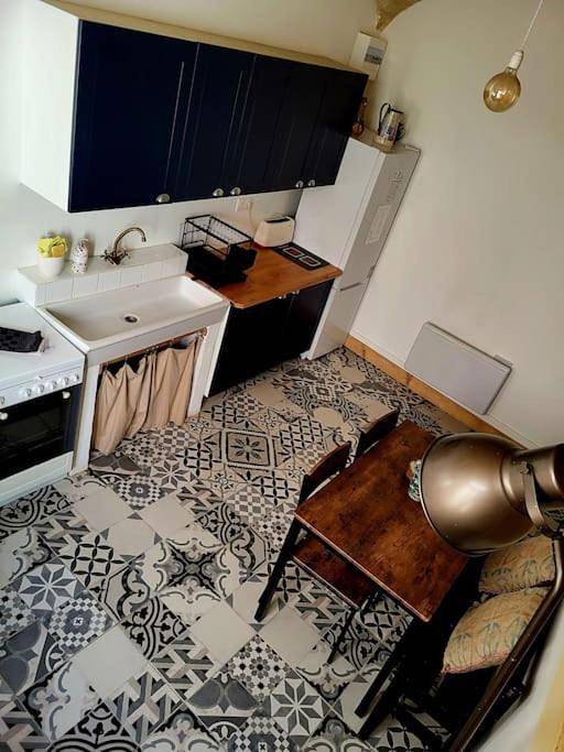 Appartement entier, T2 Duplex "Chez Évelyne" in Remoulins, Région de Nîmes