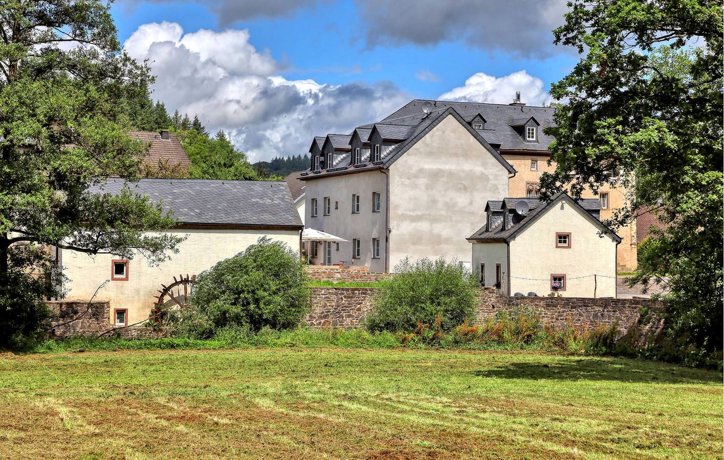 Gemütliche Wohnung mit Terrasse, WiFi & Parkplatz in Reipeldingen in Irrhausen, Eifelkreis Bitburg-Prüm