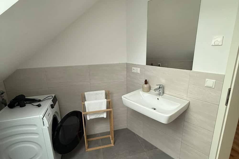Ganze Wohnung, Loft am Riegsee – stilvolle Ferienwohnung in Aidling in Riegsee, Das Blaue Land