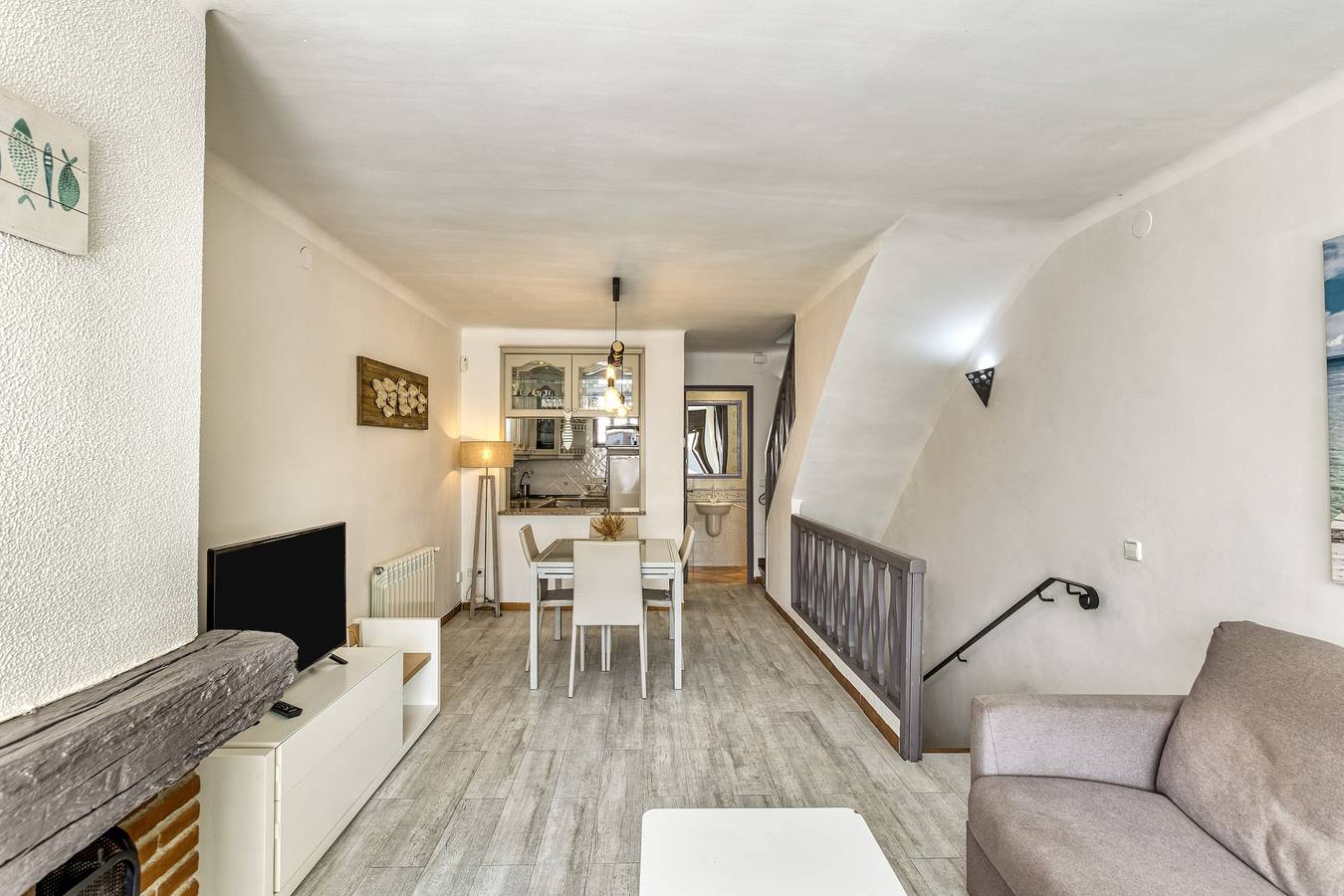 Ferienhaus 'Port Empúries' mit Meerblick, privatem Pool und Klimaanlage in Empuriabrava, Oberampurien