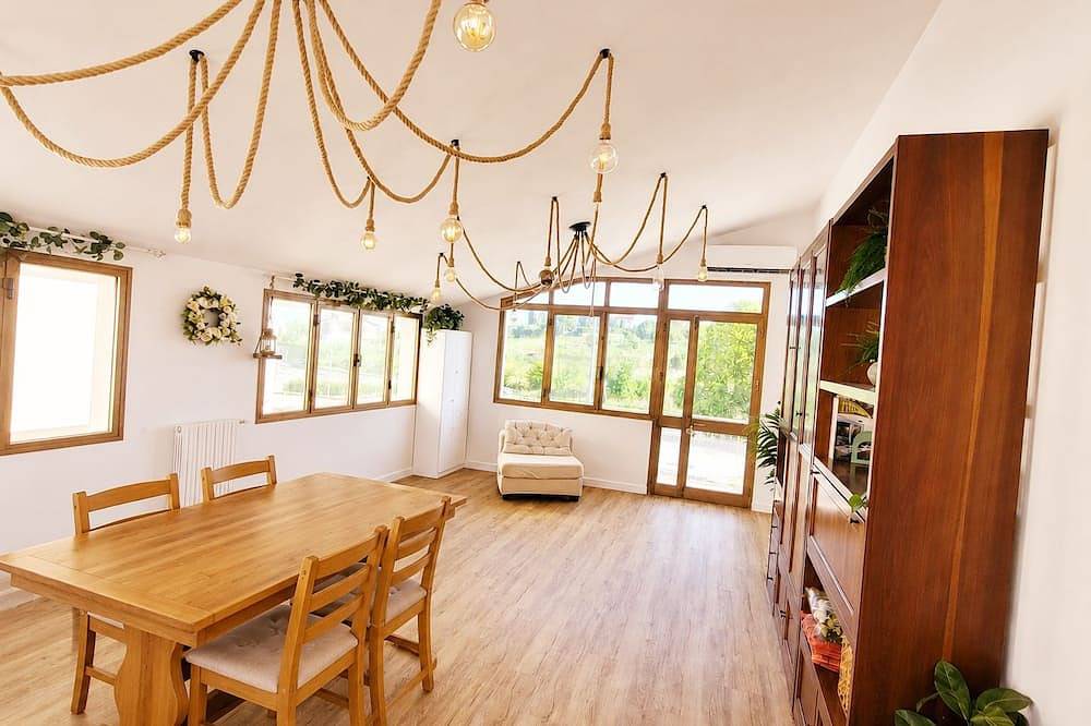 Appartamento intero, Lupin House con grande veranda climatizzata Wi-Fi in Ponsacco, Pisa e dintorni