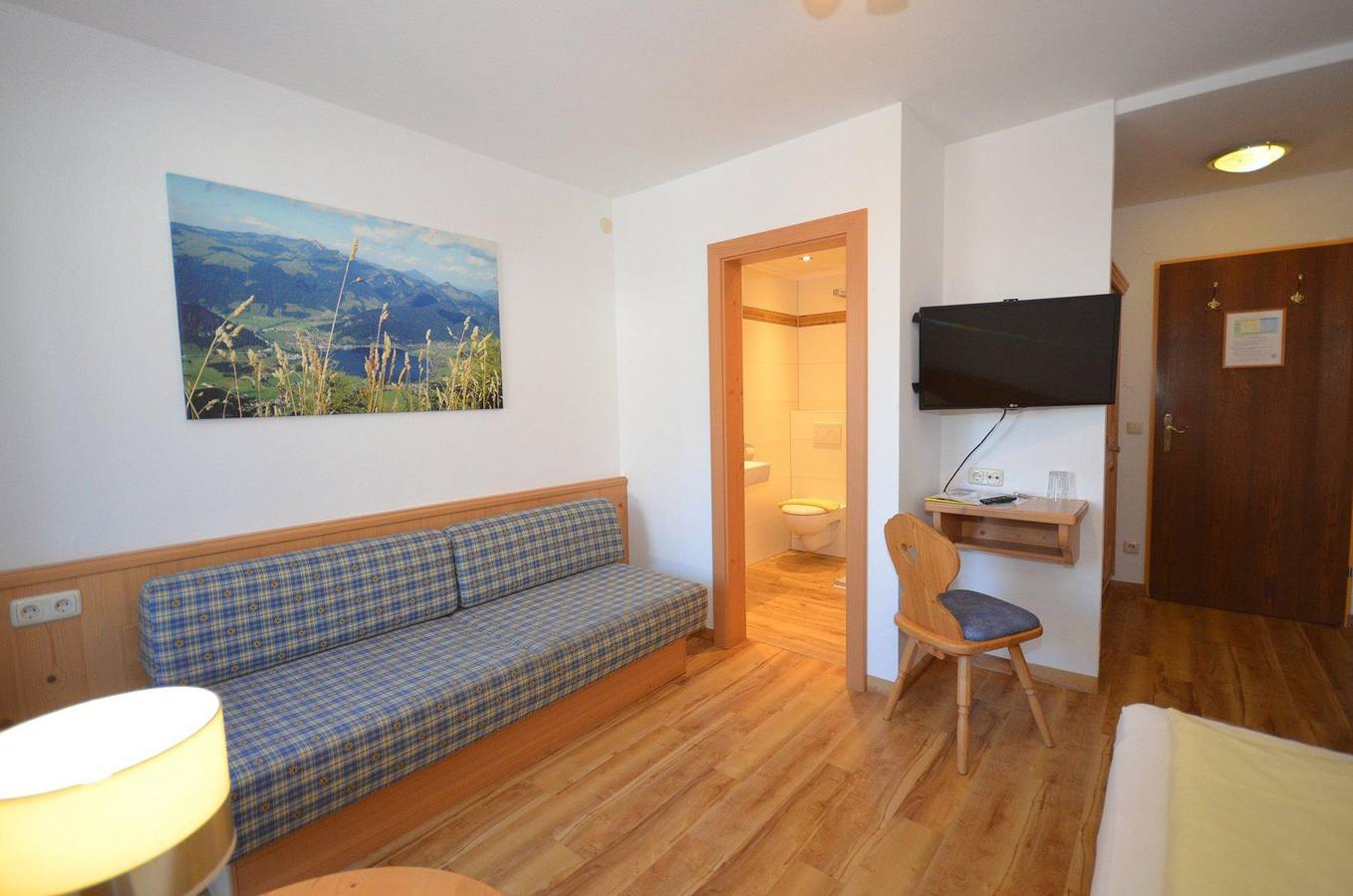 Ganze Ferienwohnung, Pension Sonnenhof - Elfriede Kaltschmid in Walchsee, Kaiserwinkl