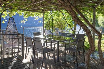 Gîte pour 3 personnes, avec vue et jardin dans Nesso