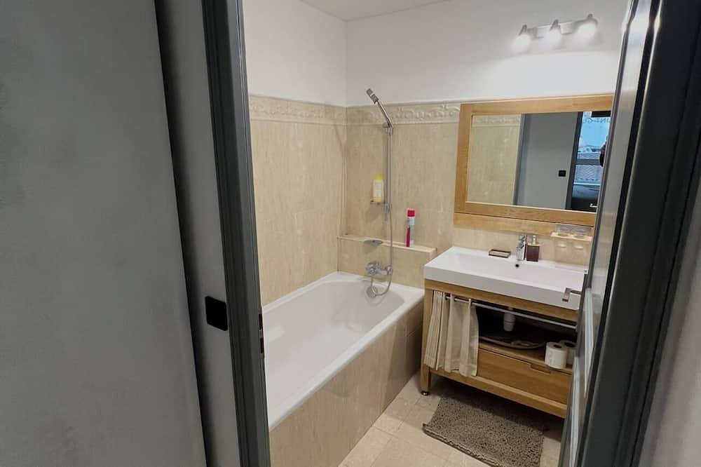 Ganze Wohnung, Paris La defense - Apartment 3 bedrooms in Courbevoie, Hauts-de-Seine