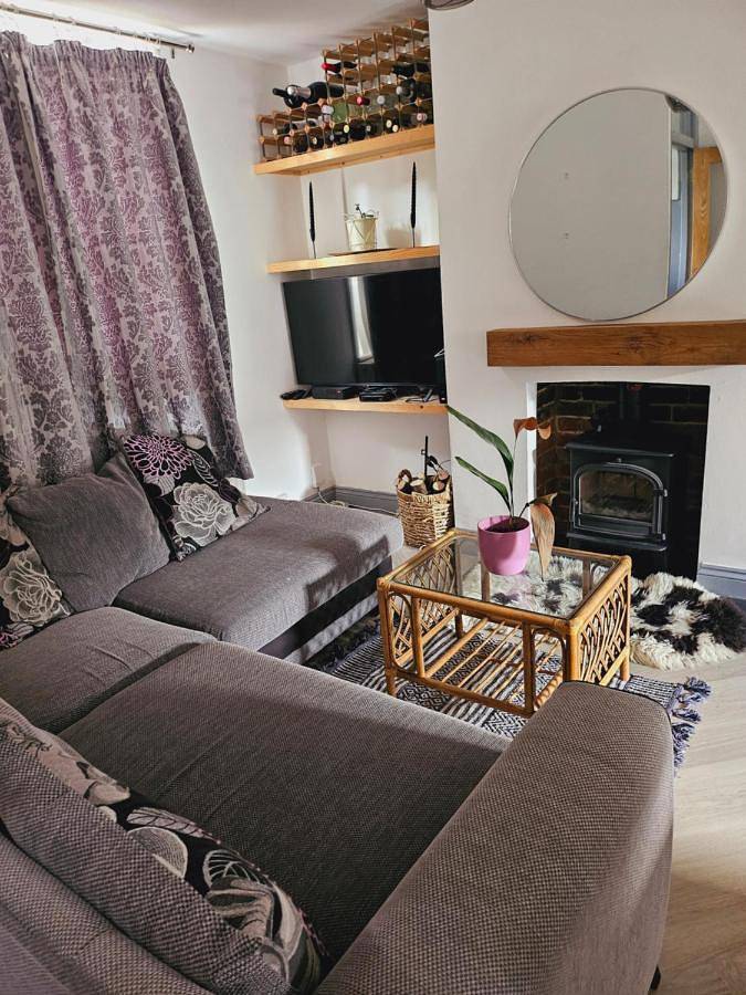 Two-Bedroom House in Winchester, South Downs