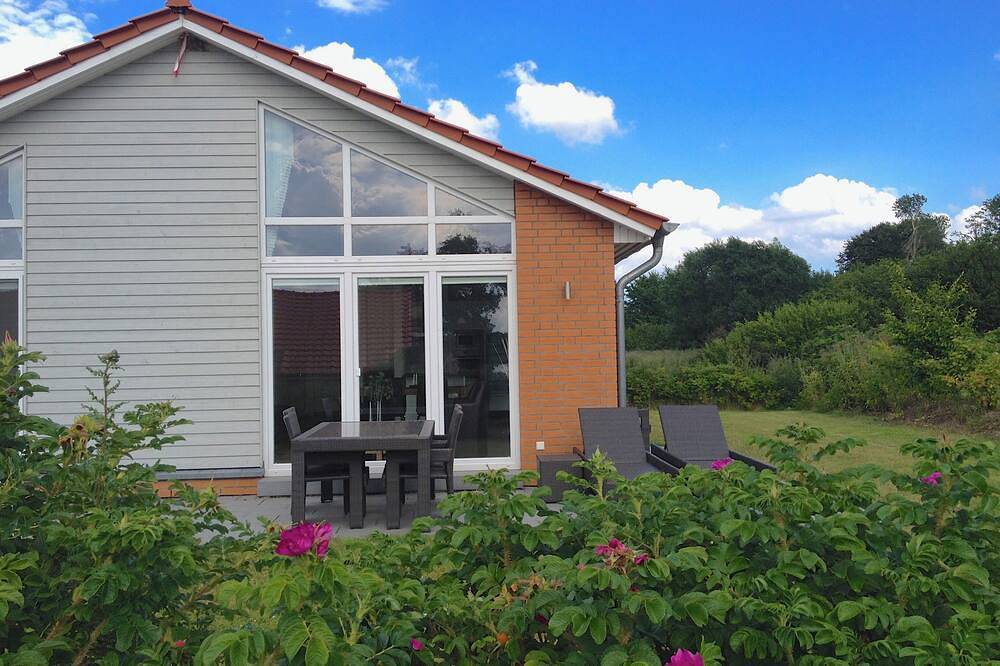 5* Ferienhaus mit Schleiblick und 2 Bädern | Wlan | Sauna | Whirlwanne | Kamin in Schlei, Kosel