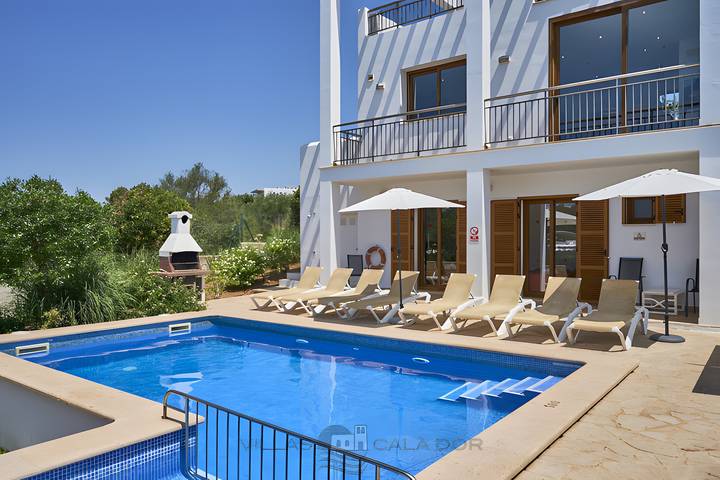 Villa Cala Dia con piscina privata, Wi-Fi e aria condizionata in Cala d'Or, Santanyí