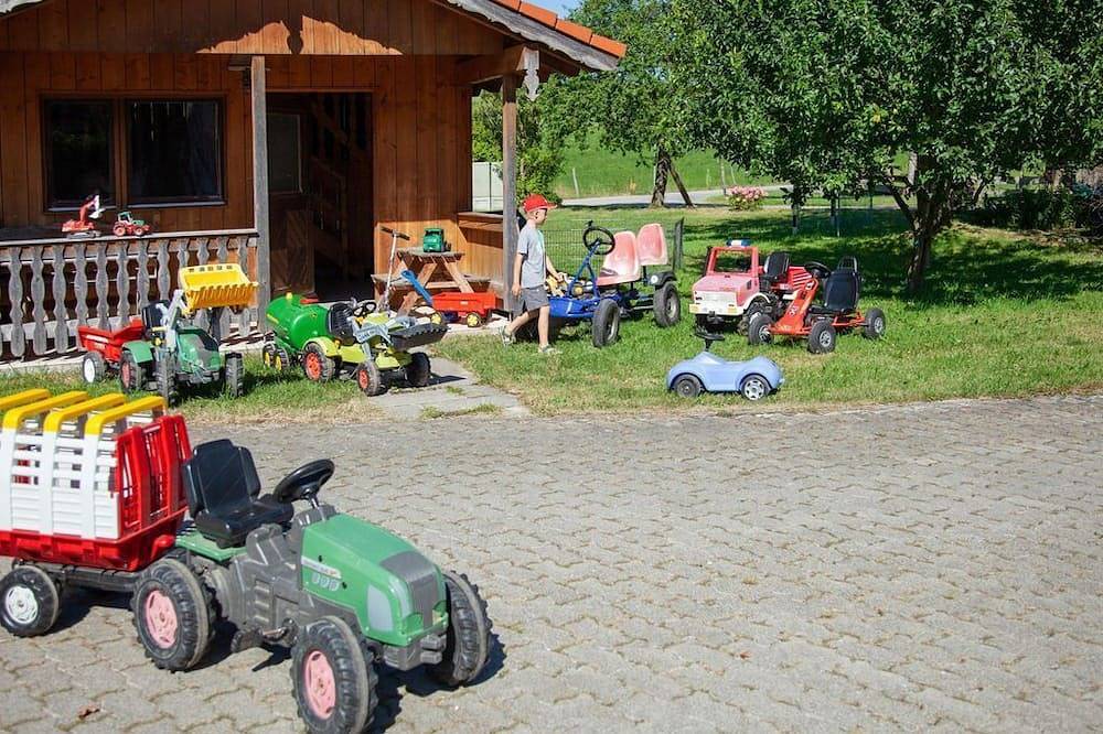 Bauernhof Bolzmacher - Ferienwohnung Morgensonne in Münsing, Starnberger See