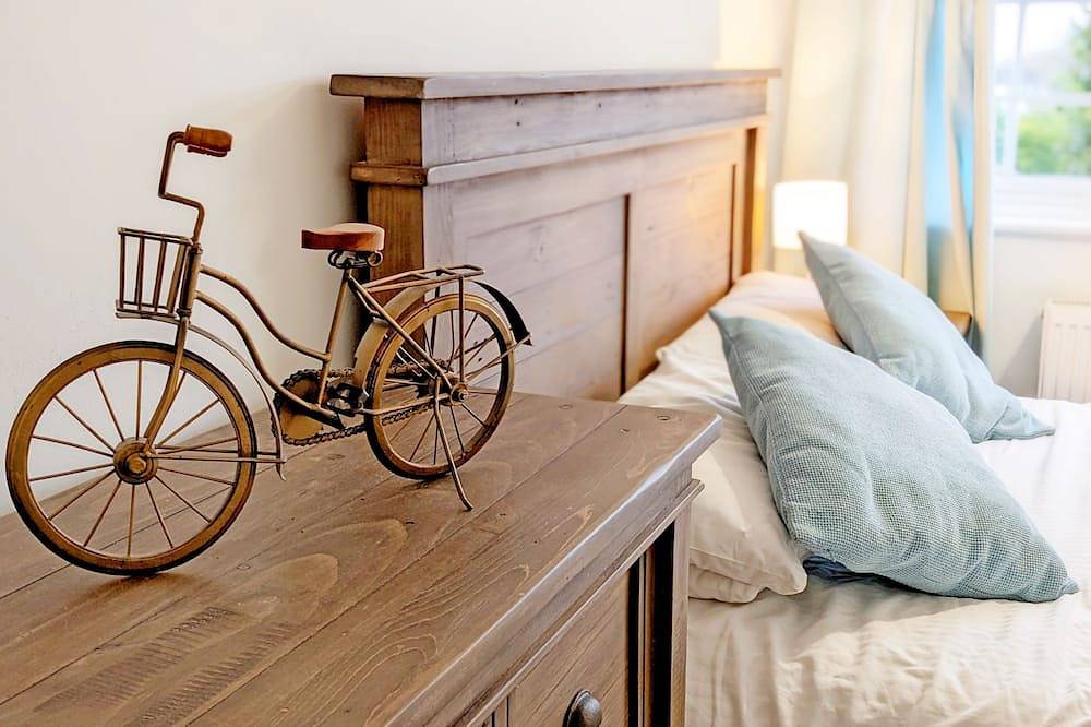 A family house that sleeps 5 guests  in 3 bedrooms in West Wittering Beach, West Wittering
