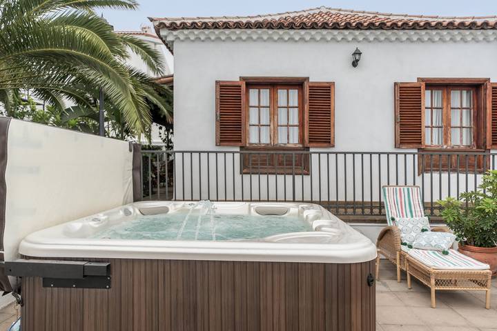 Gîte pour 4 personnes, avec jardin ainsi que jacuzzi et sauna à La Matanza de Acentejo
