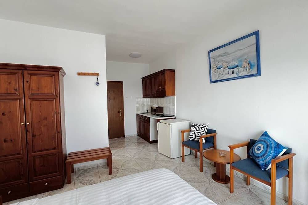 Hel leilighet, Seafront studio with terrace in Samos