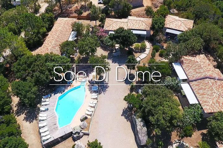 Maison de vacances pour 4 personnes, avec terrasse ainsi que jardin et piscine - 1