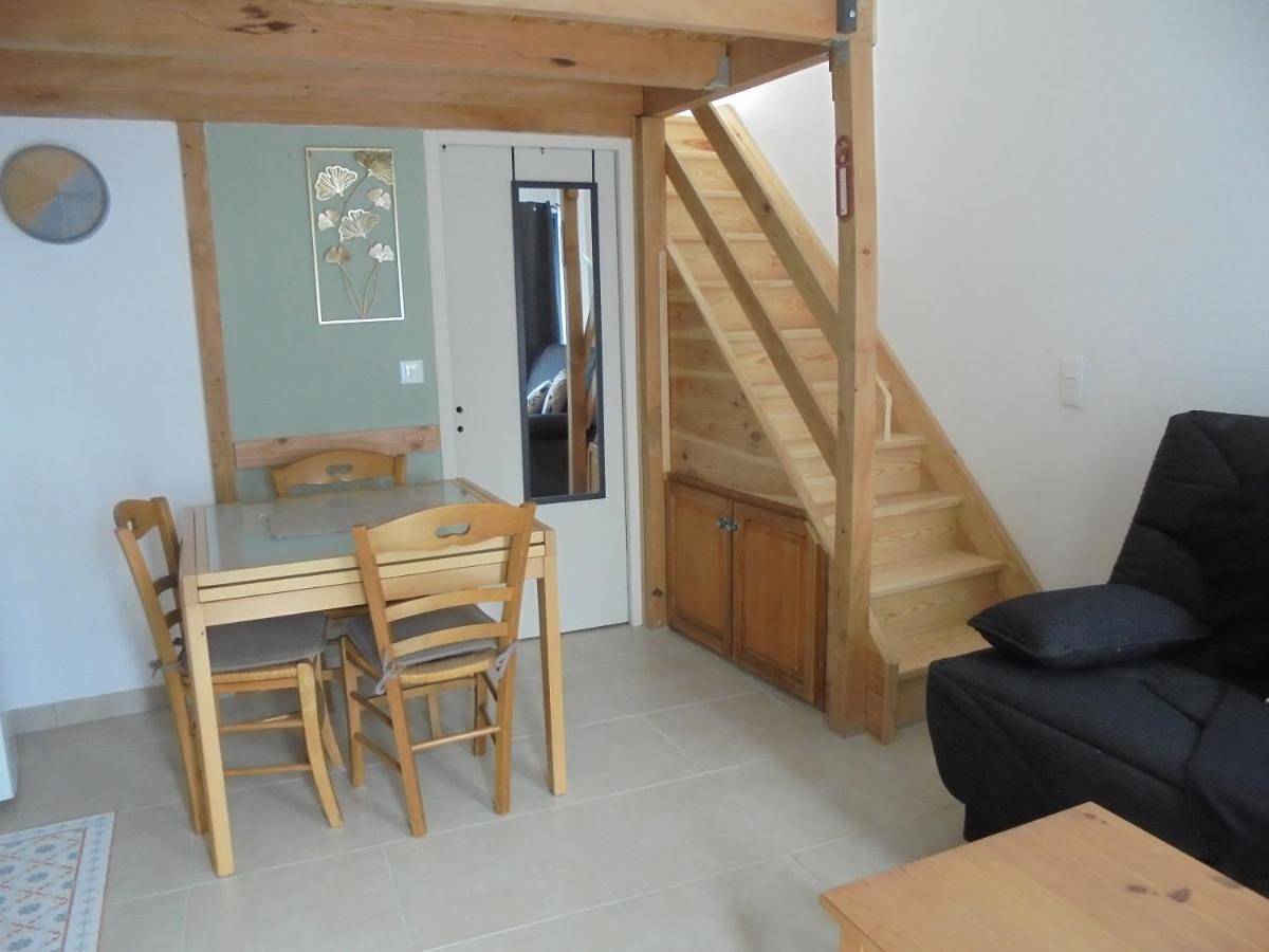 Appartement entier, One-Bedroom Apartment in Bédarieux, Région de Béziers
