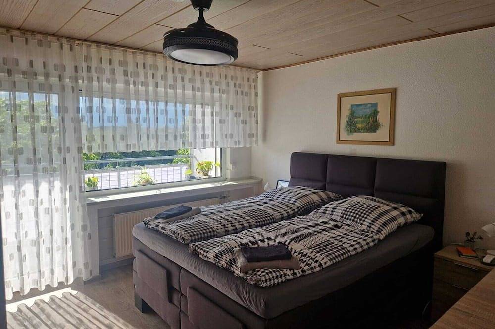 Ganze Wohnung, 70qm 3,5 Zimmer Wohnung mit Balkon nähe Movie Park Veltins Arena in Gladbeck, Kreis Recklinghausen