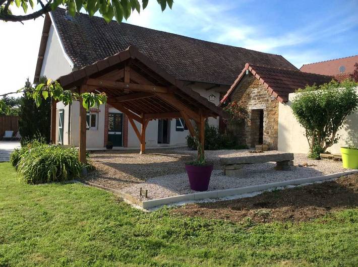 Gîte pour 5 personnes, avec Terrasse ainsi que Jardin et Vue dans La Ferté